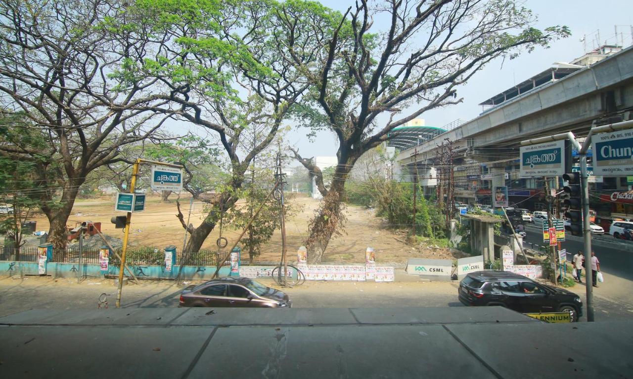 Kochi The Metro Pod - Backpackers A/C Dormitory מראה חיצוני תמונה