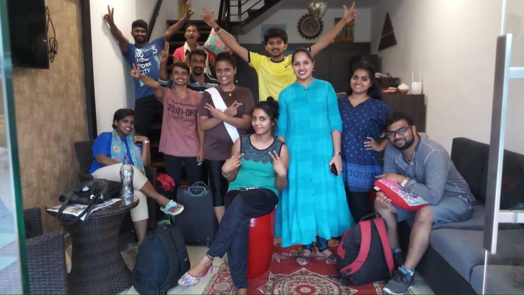 Kochi The Metro Pod - Backpackers A/C Dormitory מראה חיצוני תמונה
