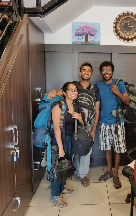 Kochi The Metro Pod - Backpackers A/C Dormitory מראה חיצוני תמונה